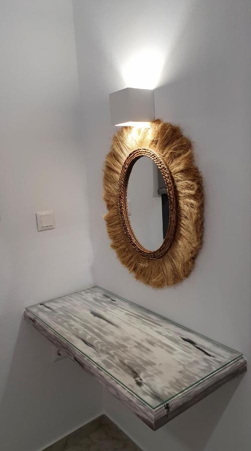 Alexandra'S Boutique House Apartment Triovasalos Exterior photo